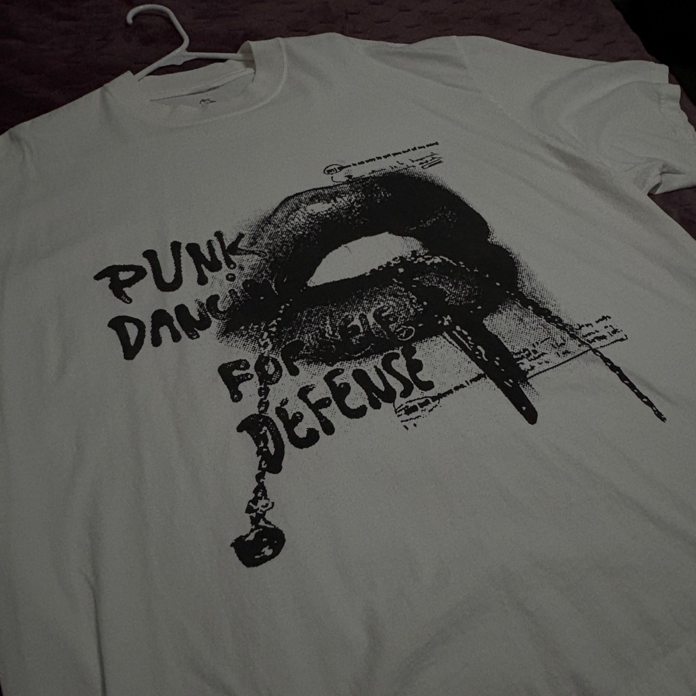 Worksofmadness Punk Lips Drop Shoulder Tee - image 2